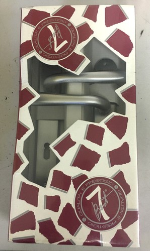 Maniglia porta placca foro - x,