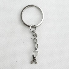 27042 Bomboniere Portachiavi Ciondolo in Metallo con Ribbon Nastro Cancro Aids S