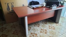 Scrivania professionale