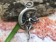 Elfo Su Mezza Luna Ciondolo