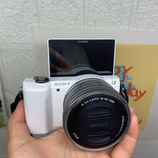 Sony Alpha a5000 Mirrorless