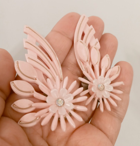 Orecchini rosa eleganti