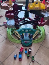 thomas and friends Megatorre + Stazione di Knapford Con Binari