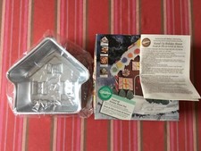 WILTON STAND-UP HOLIDAY HOUSE PAN CAKE STAMPO TORTA ORIGINAL BOX VINTAGE 1997