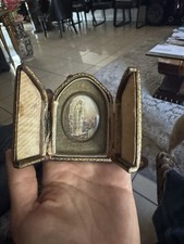 Antico altare tascabile