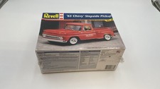 REV857677 Revell Chevrolet Chevy Stepside pickup 1965 1/25 kit di montaggio