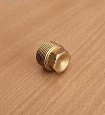 Lamborghini M22 oil  plug w/