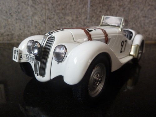 Autoart bmw 328 - 1:18,