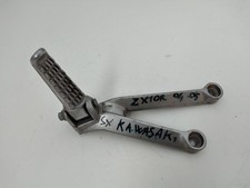 PEDANA POSTERIORE SINISTRA KAWASAKI ZX 10R 04 05