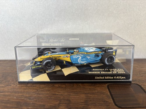 Minichamps renault r26 - minichamps,