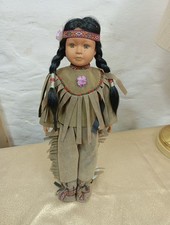 Bambola indiana con supporto