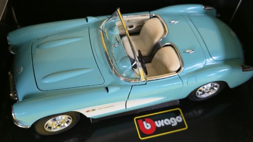 Bburago chevrolet corvette - bburago,