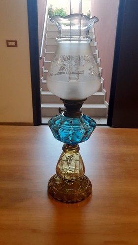 Lampada petrolio antica - lampada,