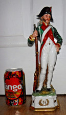 Statuina militare soldato