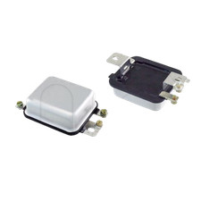 REGOLATORE DI TENSIONE TIPO