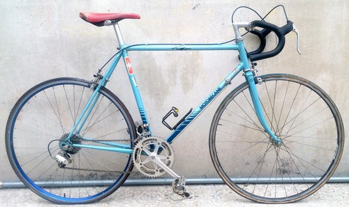 Stupenda bicicletta corsa - bicicletta,