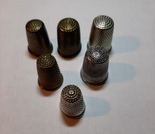 LOTTO DITALI IN OTTONE E ALTRI METALLICI X CUCIRE AGO FILO