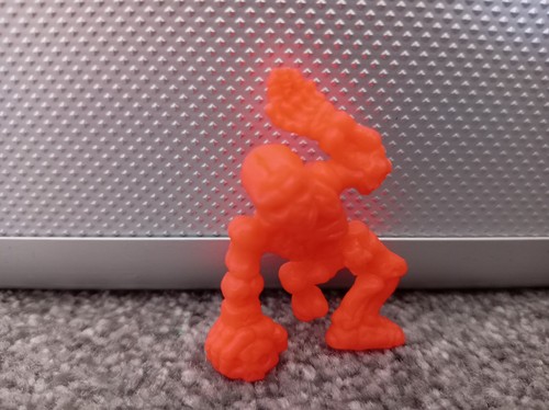 Monster pocket skeleton - in,