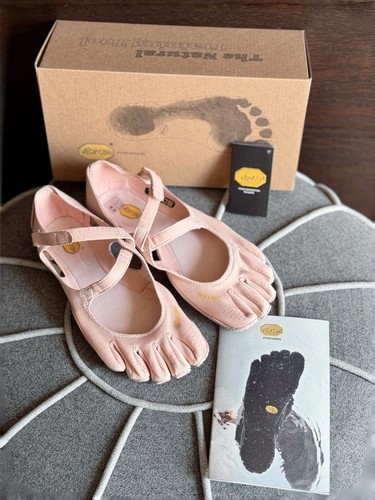 Vibram five fingers - vibram, sneaker