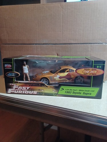 Figurina fast and - fast,