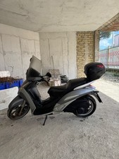 VENDESI A PEZZI DI RICAMBIO
