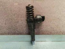 038130073AG iniettore per SEAT IBIZA (6L1) 1.9 TDI