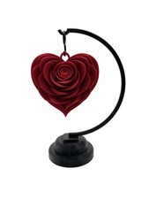 Rosa a cuore sospesa – Idea