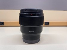 Sony FE 85mm f/1.8 Telephoto Portrait Lens Black SEL85F18 Used