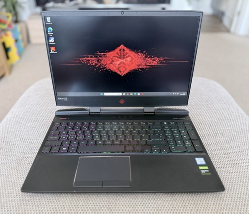Omen intel i5 8gb - 15,