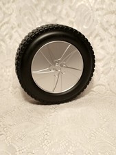 Kit Attrezzi Novità Pneumatici Strumenti Assortiti Organizzati in Contenitore a Forma di Pneumatico tblvl1