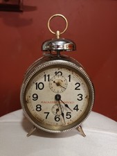 Orologio da tavolo con sveglia vintage monocampana, senza marchio anni 1920/30. 