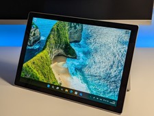 Microsoft Surface Pro 5 - i5 7300U, 8GB RAM , 256GB SSD, 4G LTE - Usato