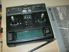 Trasmettitore Graupner MC 19 35 Mhz con batteria 4 lingue possibili