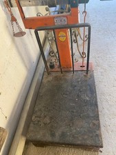 BILANCIA ANTICA DA MUGNAIO di metà 900 bilico, Con Alcuni Pesi 