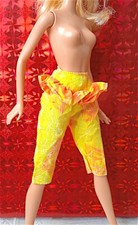 B566 - BARBIE SUN SENSATION 1991 pantaloni corti gialli fantasia arancio 