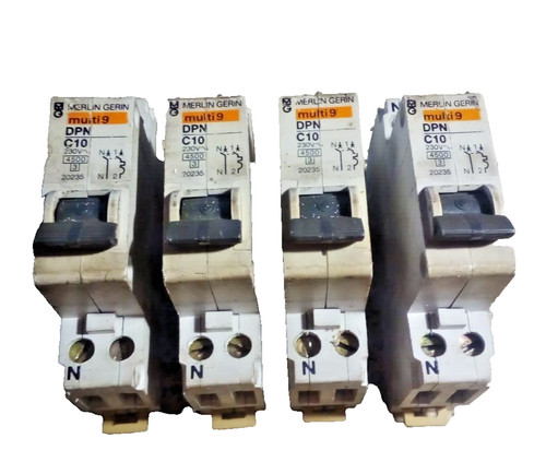 Merlin gerin - 5,