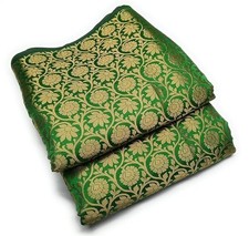 Tessuto etnico verde abito