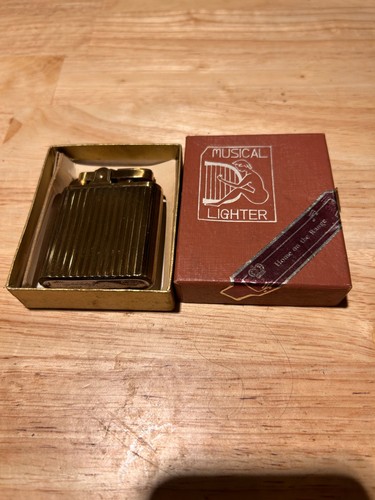 Vintage pac musical - pac, lighter