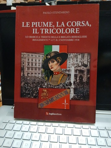 Piume corsa il tricolore - piume,