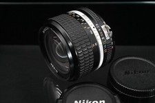 Nikon Ai-s Nikkor 24mm f/2.8