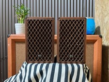 Coppia diffusori da libreria