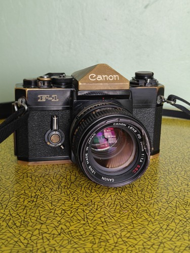 Canon slr 35mm - f-1, mirino