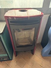 Stufa austroflamm in maiolica (attenzione interni e top danneggiati)