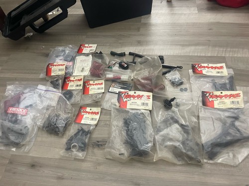 Traxxas revo ricambi vari - revo,