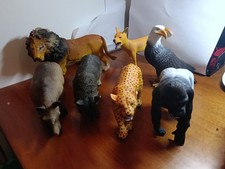 Set 7 animali della savana/gorilla/rapace in plastica – usati - leggere descrizo