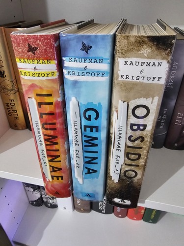Trilogia illuminae - trilogia,