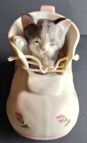 Statuina ceramica musicale