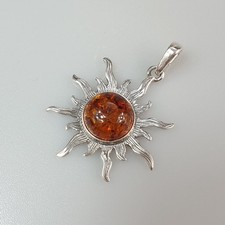collana estiva ambra ciondolo