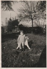 B4 - Foto Photo Fotografia Anni 50 -  Bambino con cavallo a dondolo