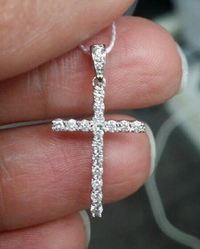 Collana con ciondolo croce